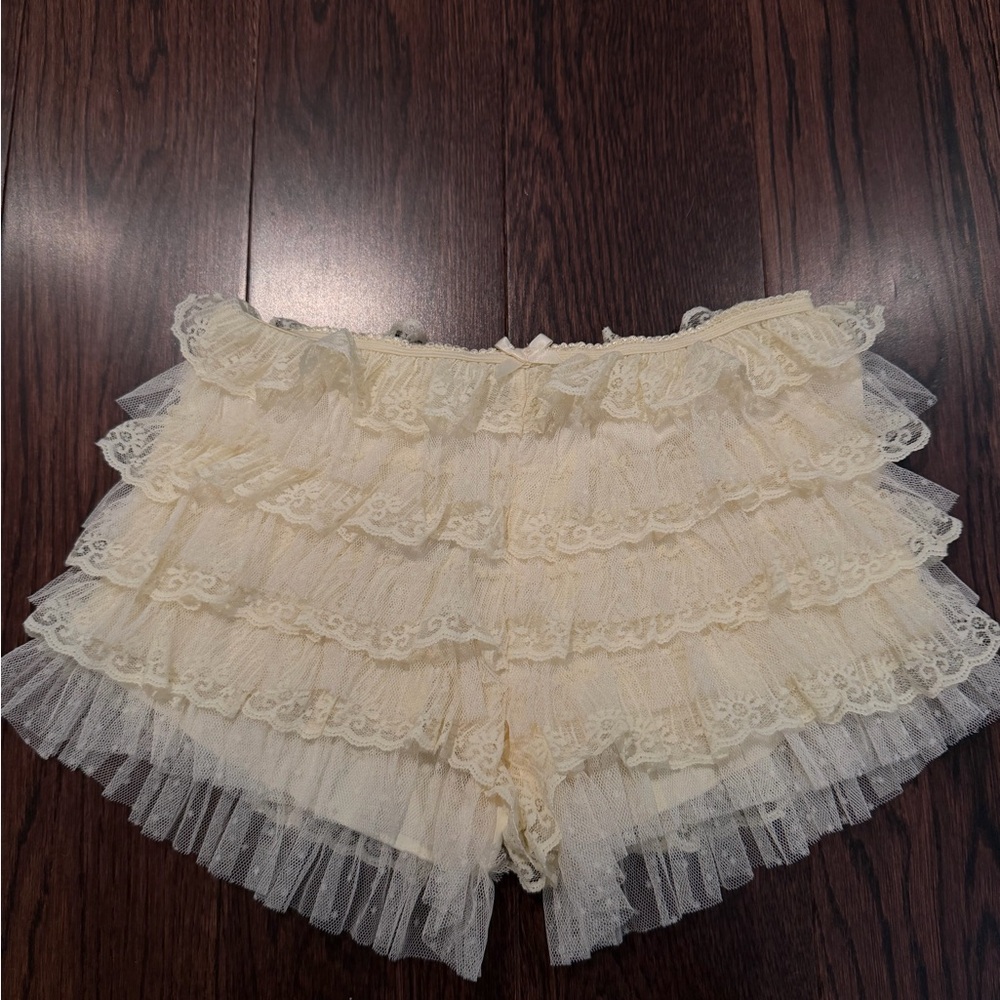 Jaded London Cream Lace Shorts
